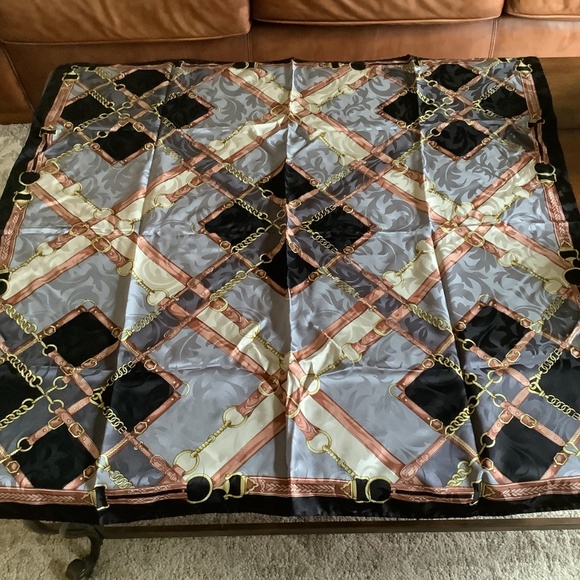 New Large Square Silk Scarf - Picture 3 of 4